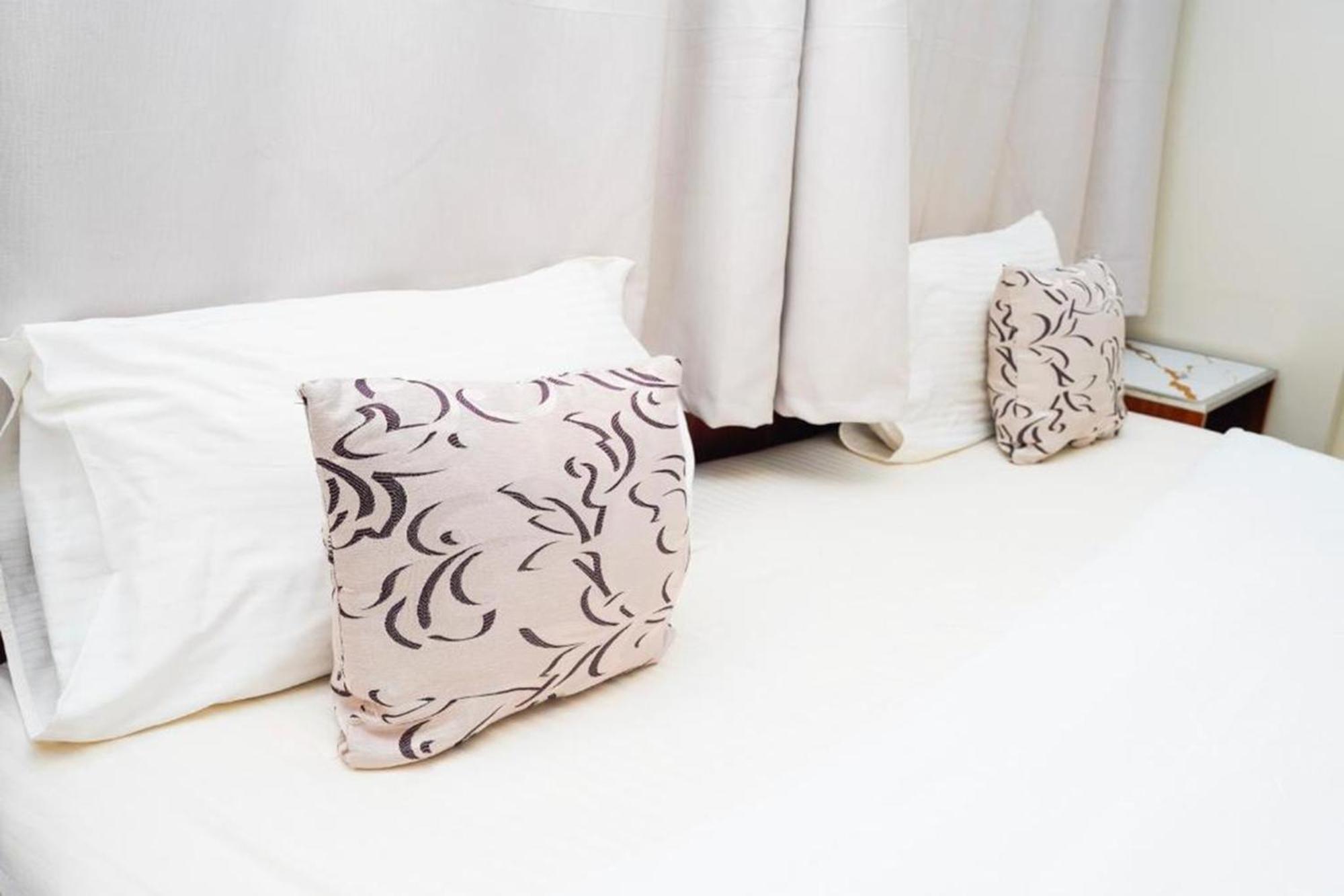 Al Bayrahaa Hotel Apartments Seeb Buitenkant foto