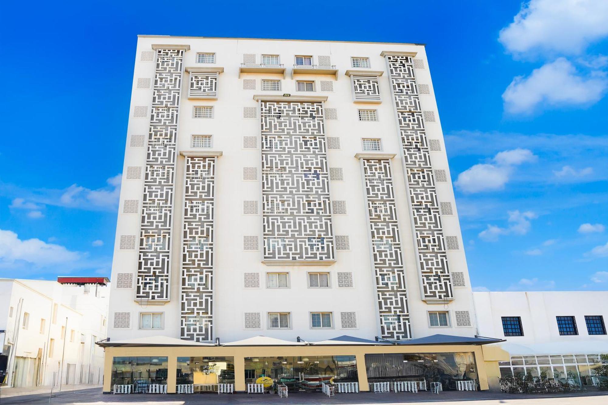 Al Bayrahaa Hotel Apartments Seeb Buitenkant foto